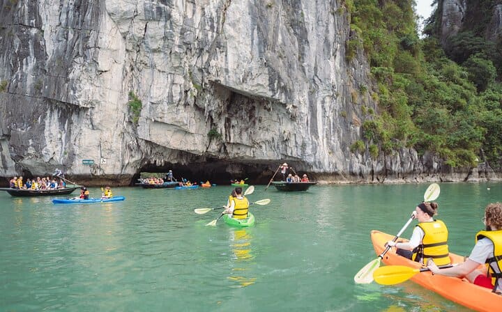 Halong Bay and Cave Full-Day Cruise,Lunch,Cave,Island,Beach from Hanoi