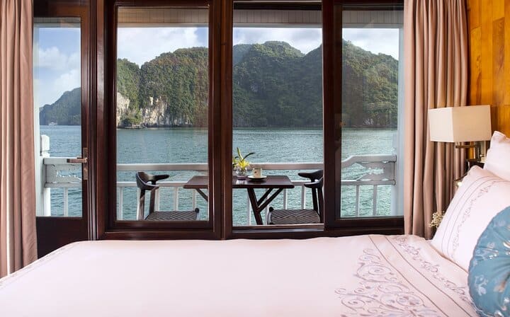 Hera Boutique Cruise Halong Bay Luxury Cruise 2 Days 1 night