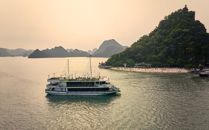Arcady Cruise Luxury 1 Day Tour From Tuan Chau Harbor/Pick Up