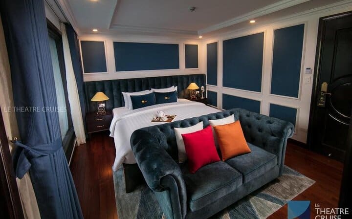 Le Theatre Cruise - Wonder on Ha Long & Lan Ha Bay 2 Days Tour