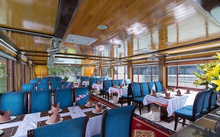 Private Transfer On Expressway & Join Deluxe Cruise in Halong Bay