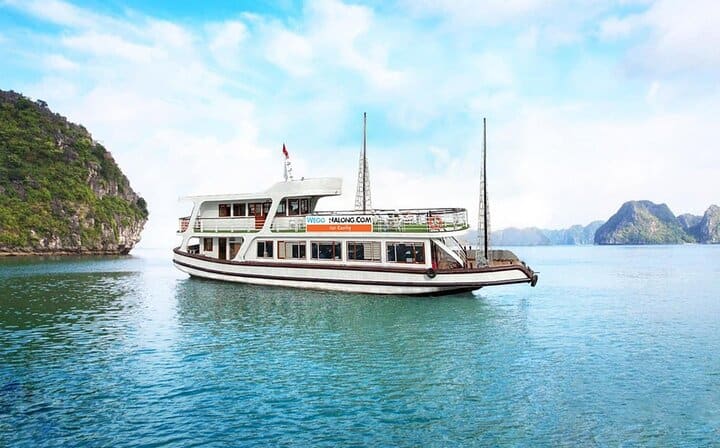Best Seller Halong Bay Day Tour: Cruise, Lunch, Island and Cave