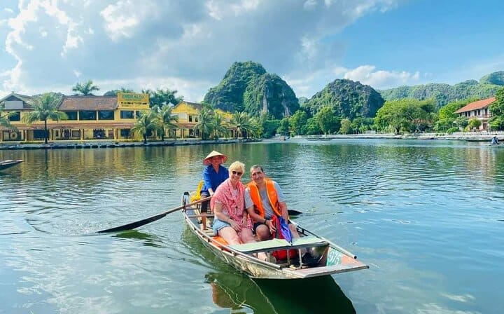 1 Day Ninh Binh Deluxe & Small Group Hoa Lu Tam Coc Mua Cave Tour