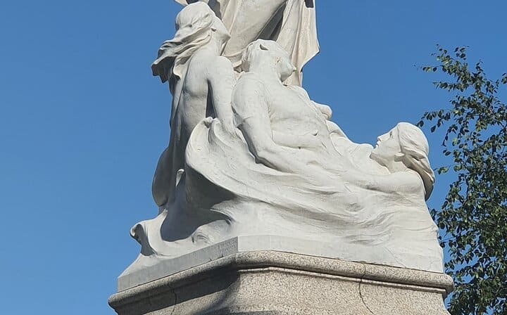 Titanic Memorial Statue.