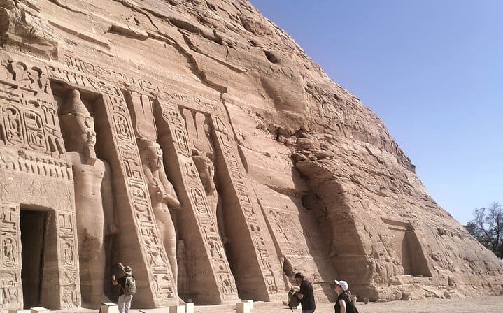 Abu simbel temples