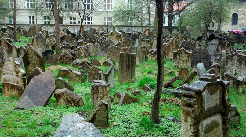 Tumbas del Antiguo Cementerio Judío de Praga