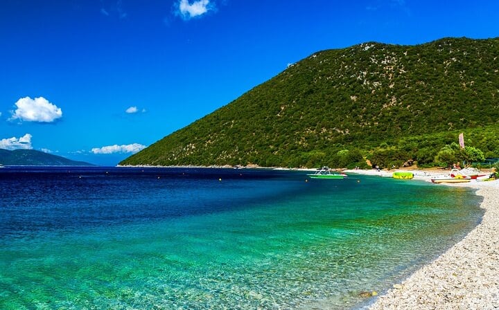 Antisamos Beach