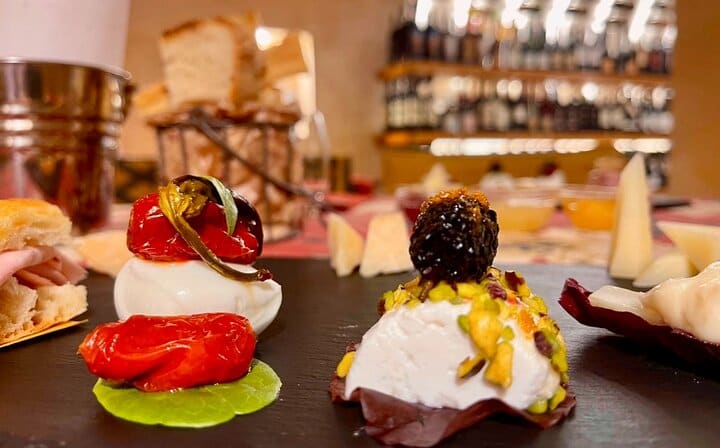 Rome Wine Tasting with Food Paring in Trastevere I VIP Experience