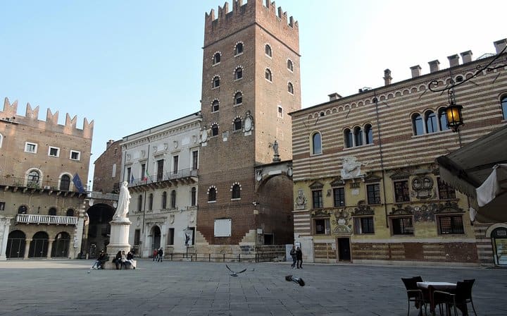 Piazza dei Signori, or Dante's square