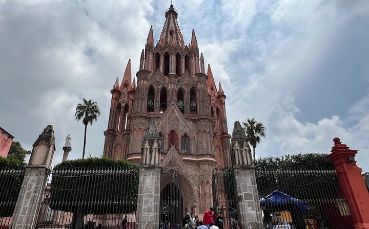 Parish of San Miguel Archangel, the heart of San Miguel de Allende