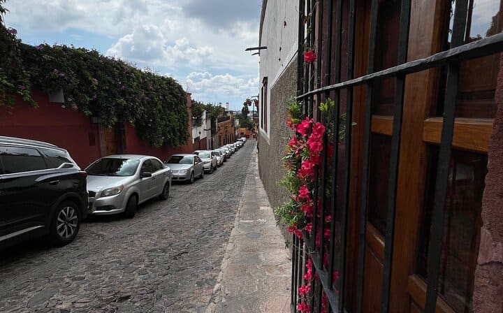 San Miguel de Allende, where the colonial past coexists with contemporary art