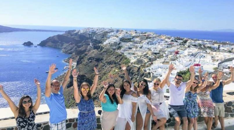 Santorini sightseeing tours