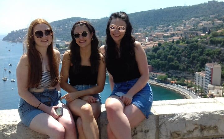Customers with the view of Villefranche