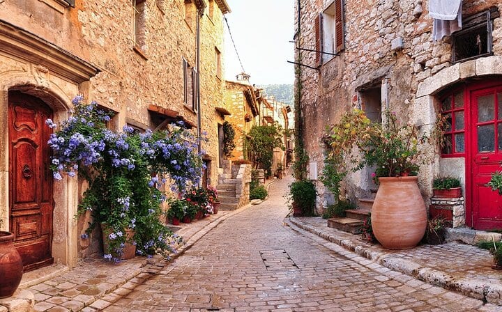 Antibes street