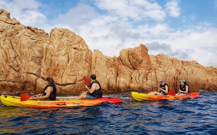 Active tours in the Costa Brava - hike, kayak and swim in the sea.