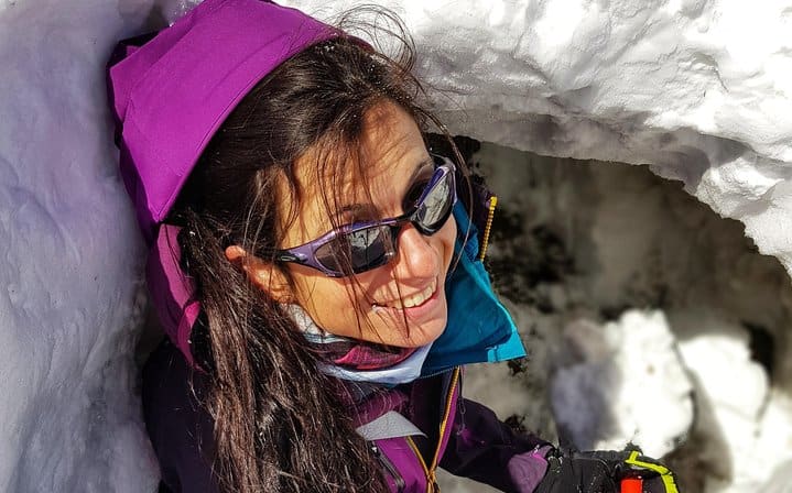 Building a provisional snow shelter just for fun.