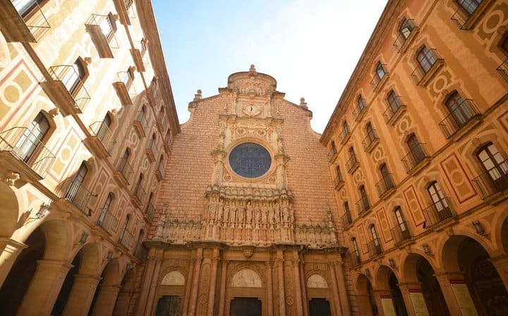 Best of Barcelona and Montserrat