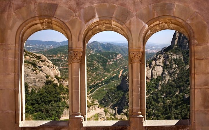 Best of Barcelona and Montserrat