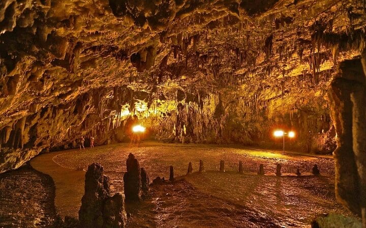 Drogarati Cave
