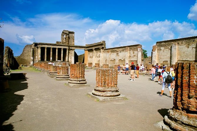 POMPEII