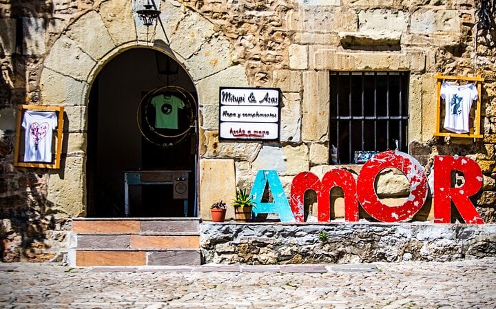 Tiendas en Santillana