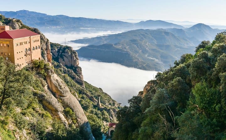 Best of Barcelona and Montserrat