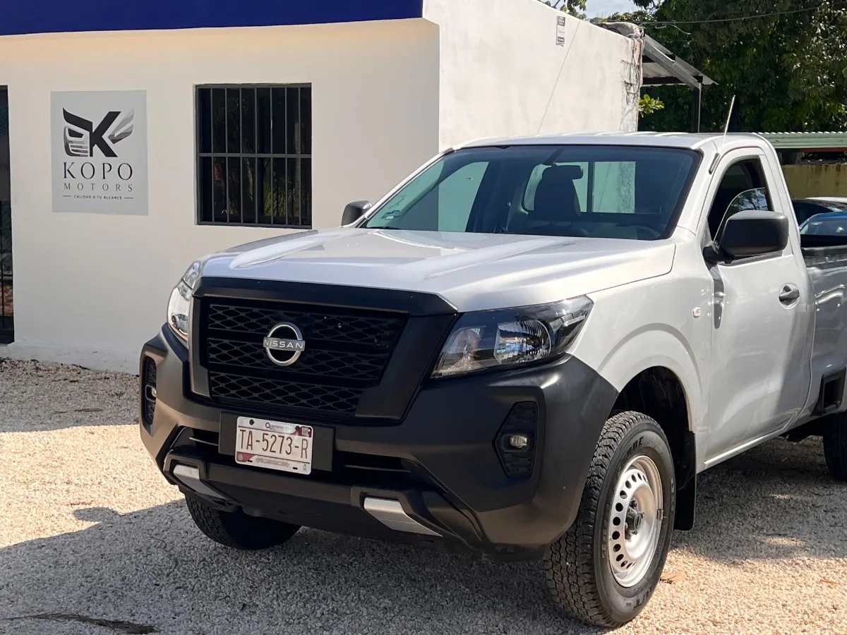 Nissan NP 300