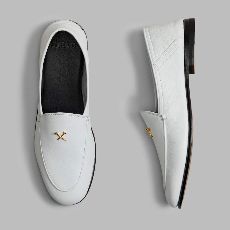 WOMEN'S METAL TEES LEATHER FLEX LOAFER in Snow image number 1