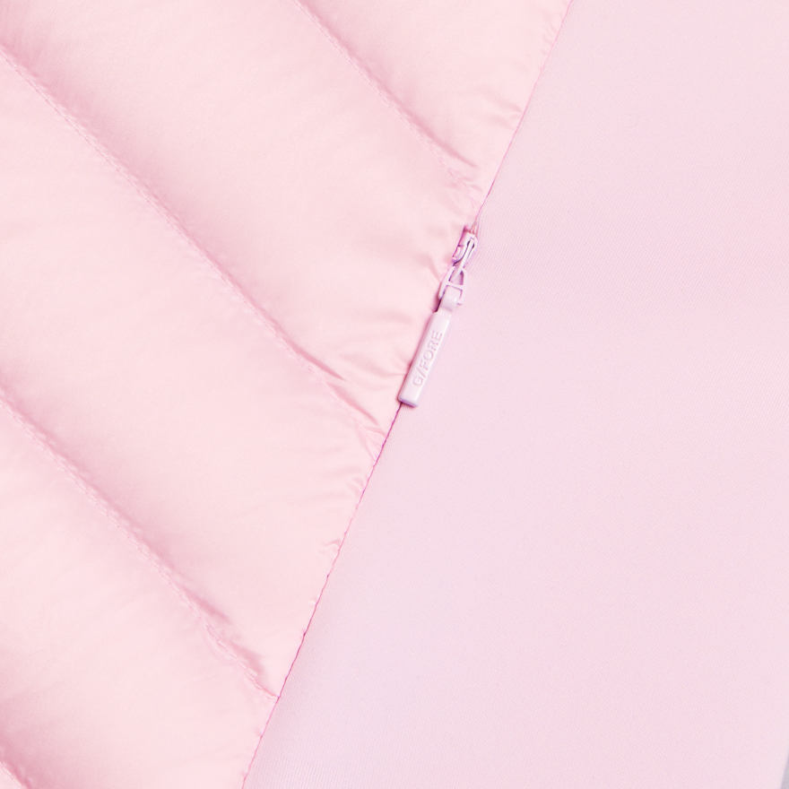 V-DOWN QUILTED STRETCH TECH INTERLOCK VEST in Blush image number 5