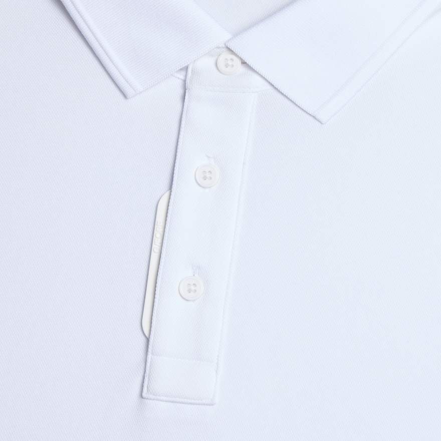 ESSENTIAL PERFORMANCE PIQU&Eacute; POLO in Snow image number 5