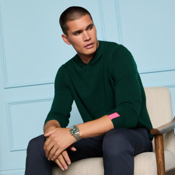 Alternative image of CASHMERE HOODED SWEATER in CYPRESS GREEN