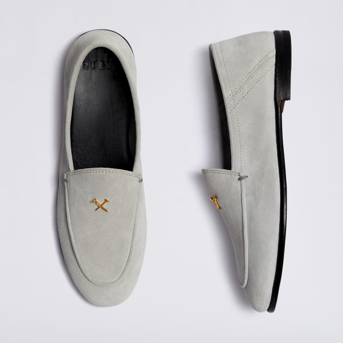 WOMEN'S METAL TEES SUEDE FLEX LOAFER in Nimbus