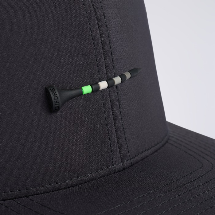 Alternative image of TEE PERFORATED DELTA HAT in Onyx