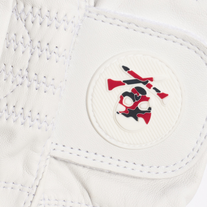 Alternative image of MEN'S LTD RELEASE SIGNATURE CAMO SKULL & TEES GOLF GLOVE in Snow