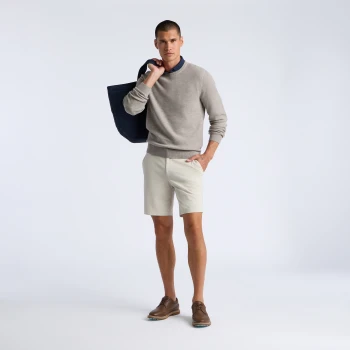 Alternative image of THE CLUB MERINO WOOL CREWNECK JUMPER in PUMICE MELANGE