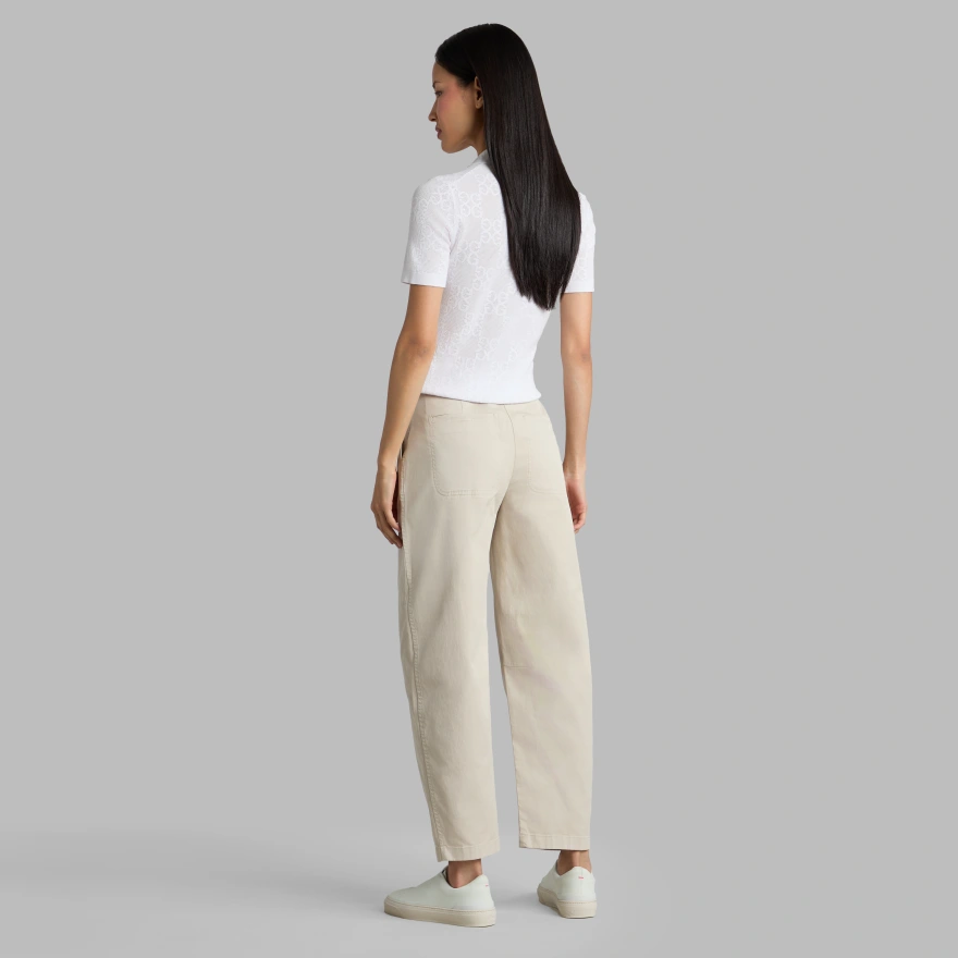 LTD RELEASE STRETCH COTTON GABARDINE BARREL LEG TROUSER in PUMICE - Alternate Image 3