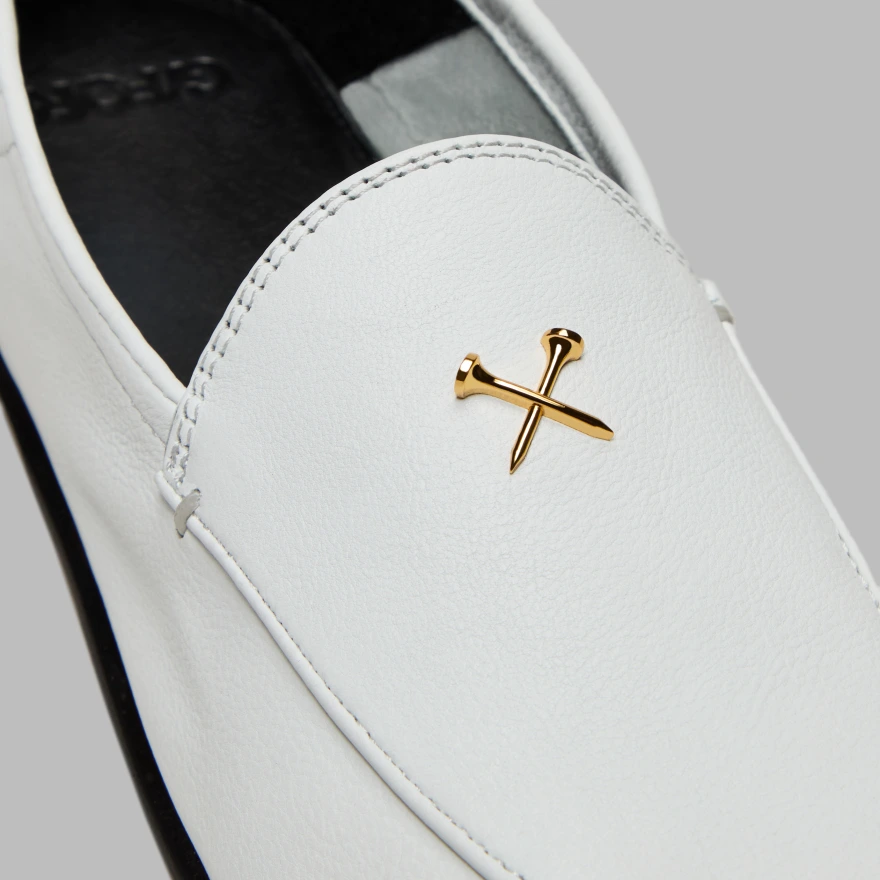 WOMEN'S METAL TEES LEATHER FLEX LOAFER in Snow - Alternate Image 1