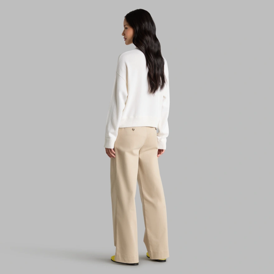 TIPPED CASHMERE CREWNECK SWEATER in CHALK WHITE - Alternate Image 3