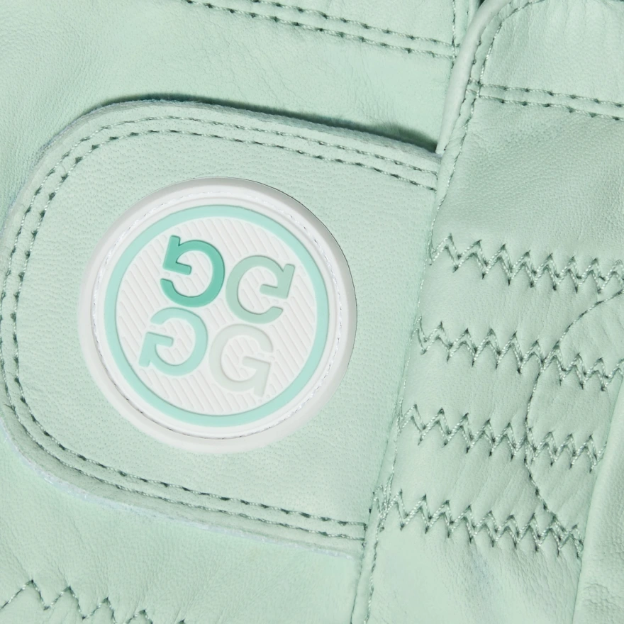 WOMEN'S SIGNATURE GOLF GLOVE in TIDAL - Alternate Image 1