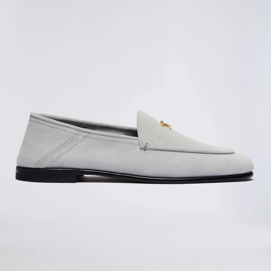 WOMEN'S METAL TEES SUEDE FLEX LOAFER in Nimbus