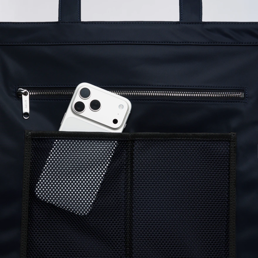 TRIPPY QUILTED CLUB TOTE BAG in Twilight