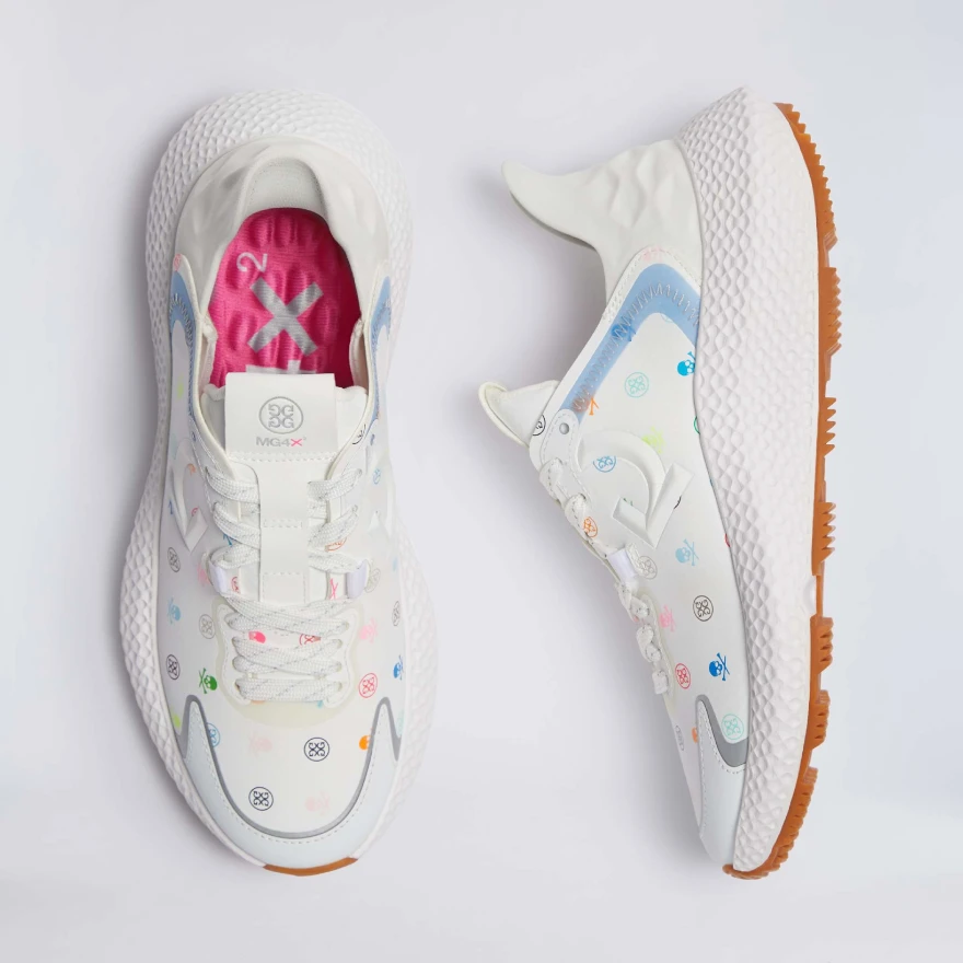 WOMEN'S MG4X2 SKULL & TEES HYBRID GOLF CROSS TRAINER in SNOW / MULTI - Alternate Image 1