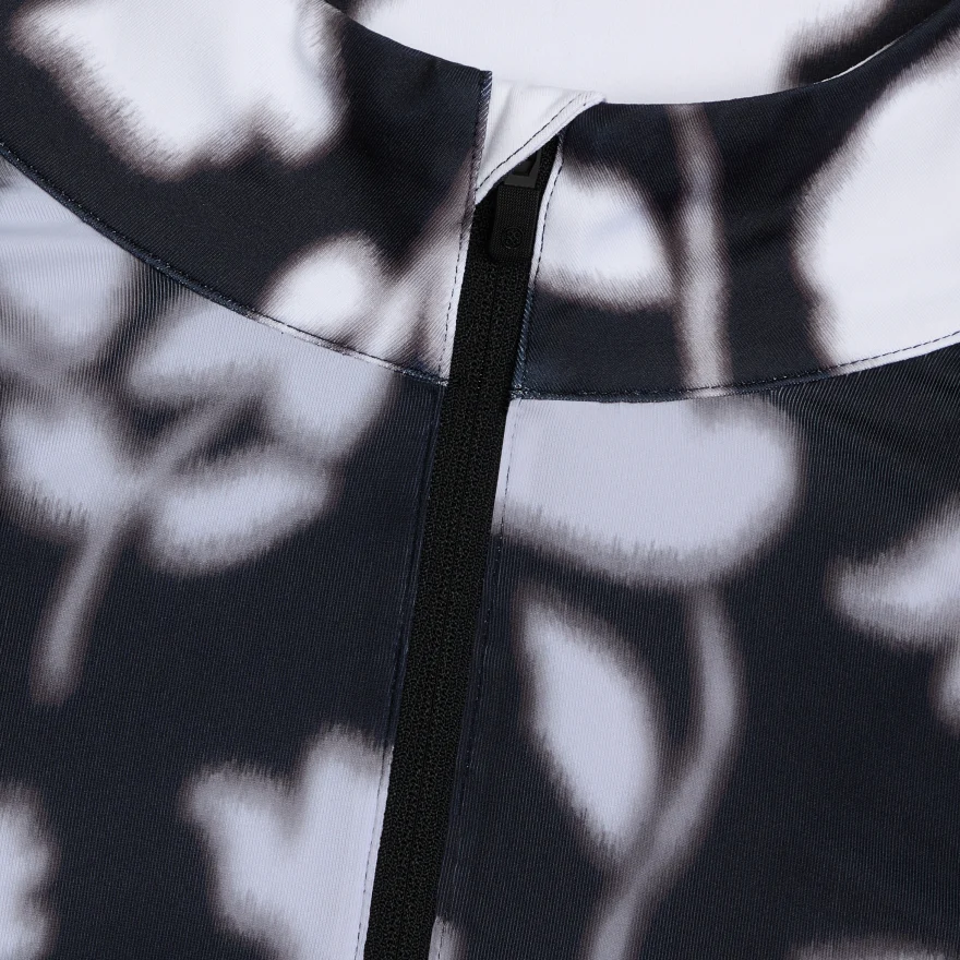 BLUR FLORAL TECH JERSEY PULLOVER in Onyx - Alternate Image 4