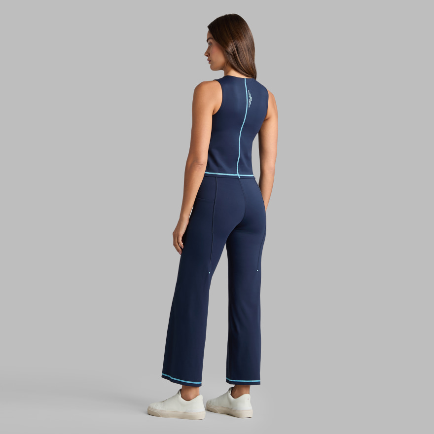 SOFT TECH KICK FLARE PANT - Alternate Image 3
