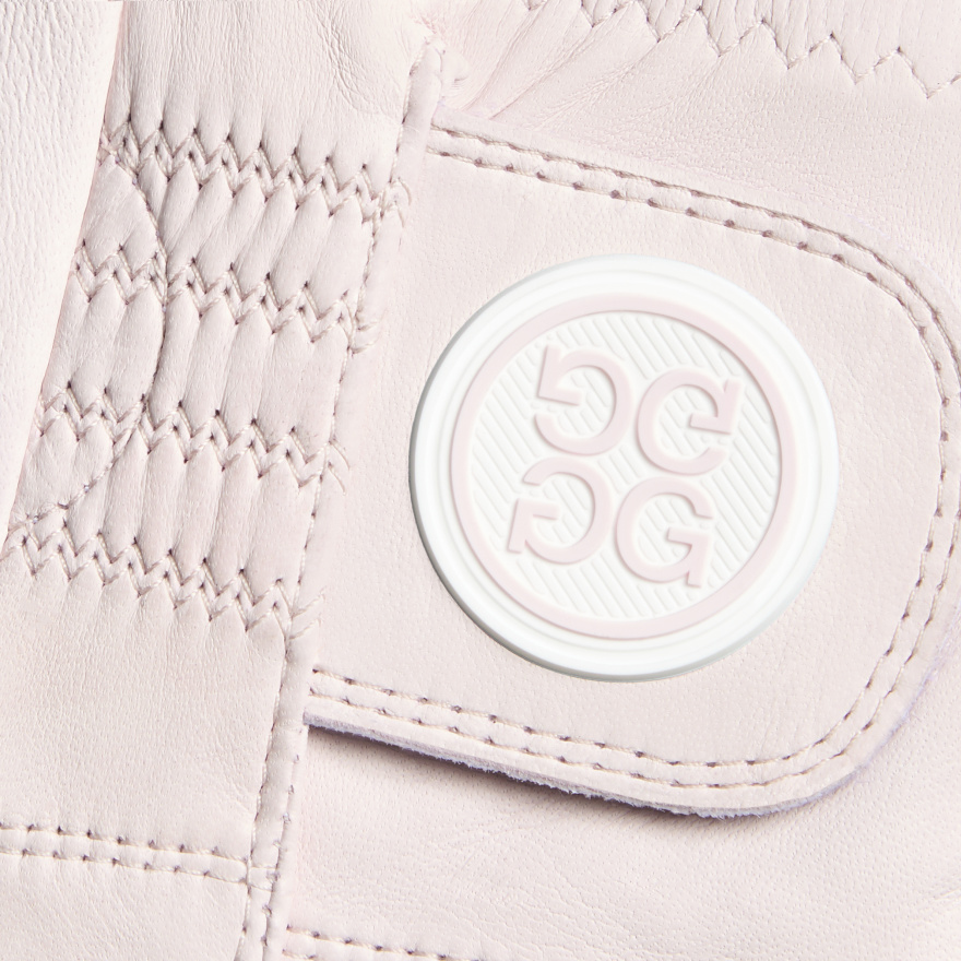 WOMEN'S SIGNATURE GOLF GLOVE in Blush - Alternate Image 1