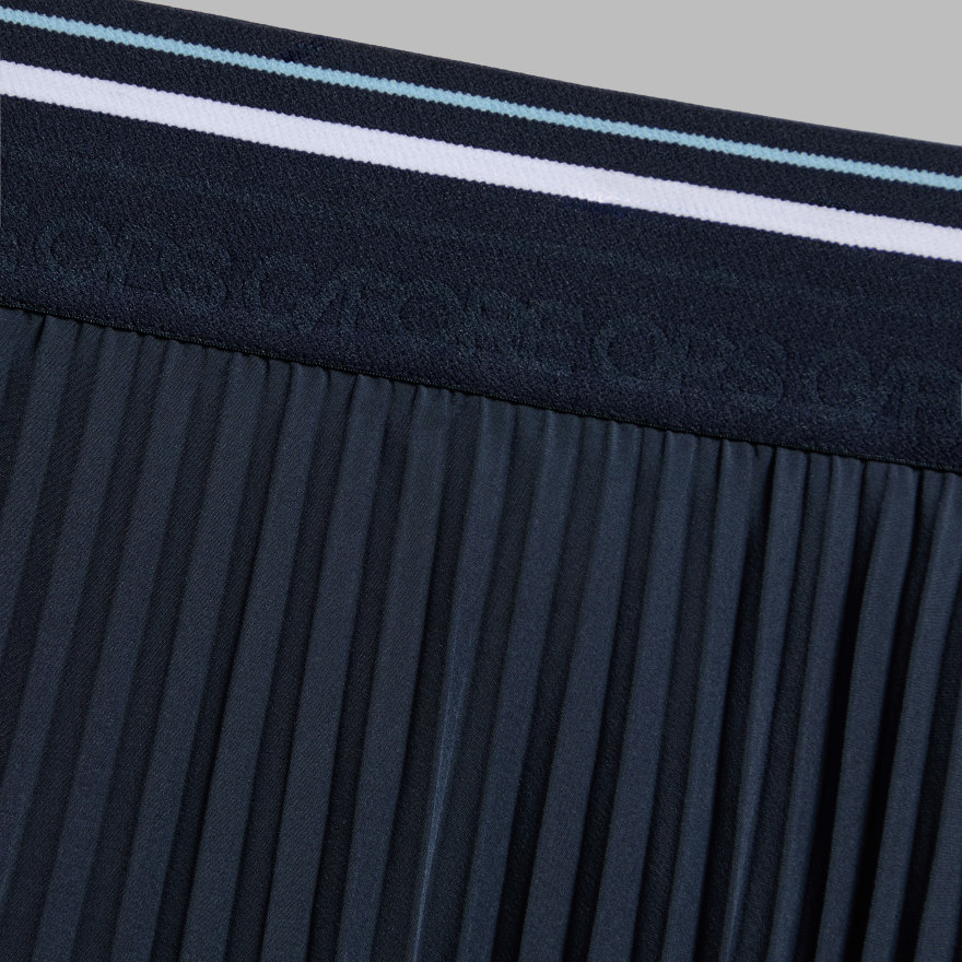 MICROPLEAT STRETCH WOVEN HIGHWAISTED SKORT in Twilight - Alternate Image 4
