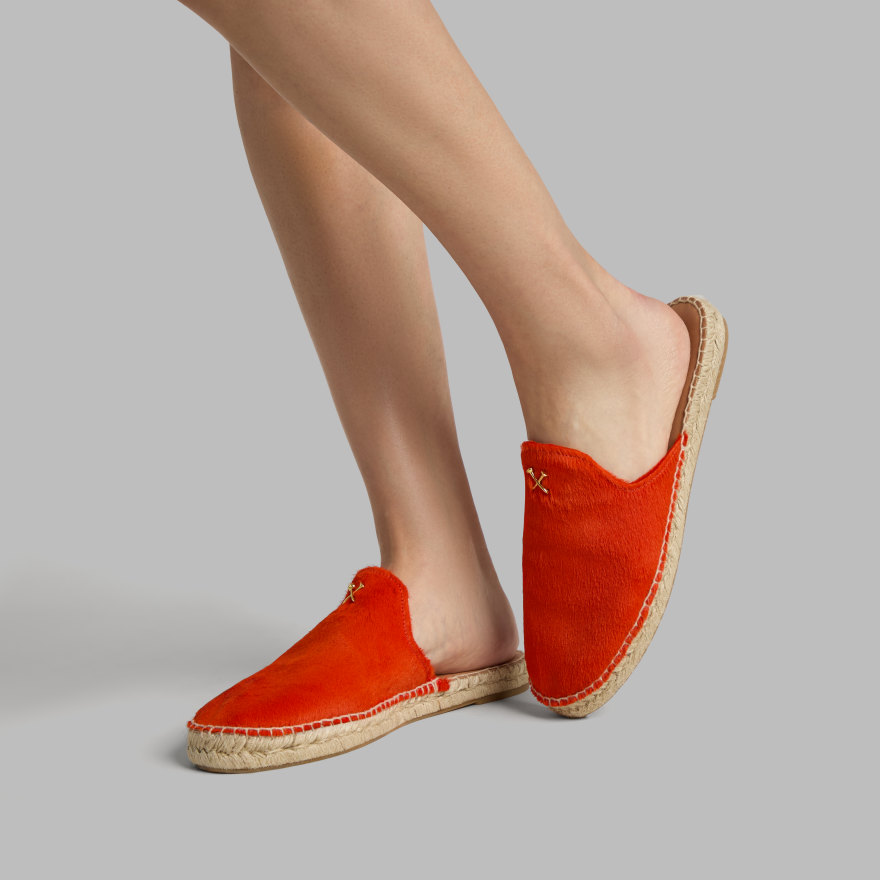 WOMEN'S METAL TEES PONY HAIR ESPADRILLE in SHOCKING ORANGE - Alternate Image 4