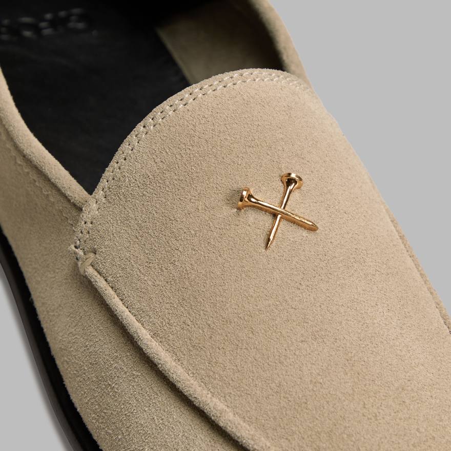 WOMEN'S METAL TEES SUEDE FLEX LOAFER in PUMICE - Alternate Image 1