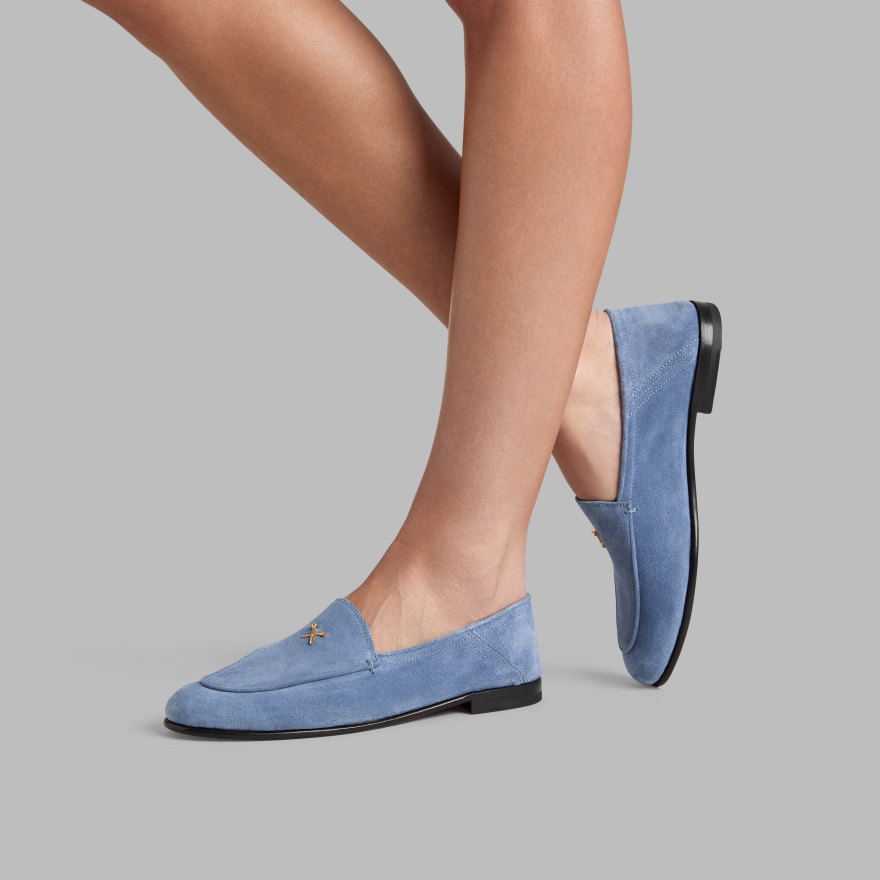 WOMEN'S METAL TEES SUEDE FLEX LOAFER in Willow - Alternate Image 4