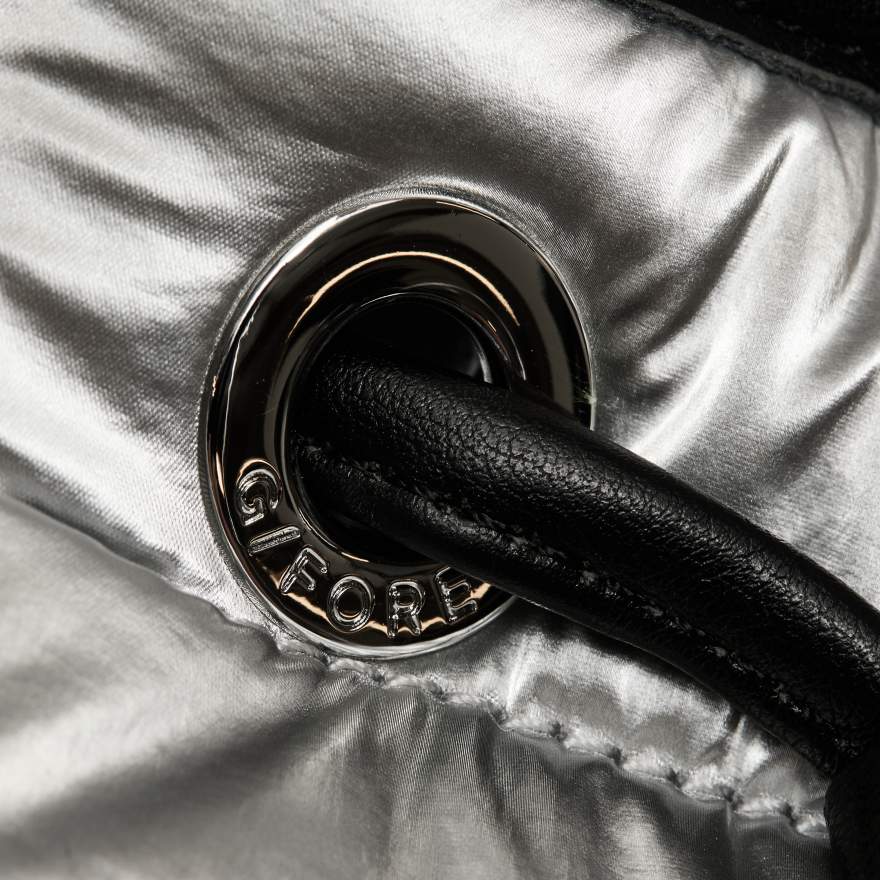 LTD RELEASE CIRCLE G'S QUILTED BUCKET BAG in Snow / Onyx - Alternate Image 7